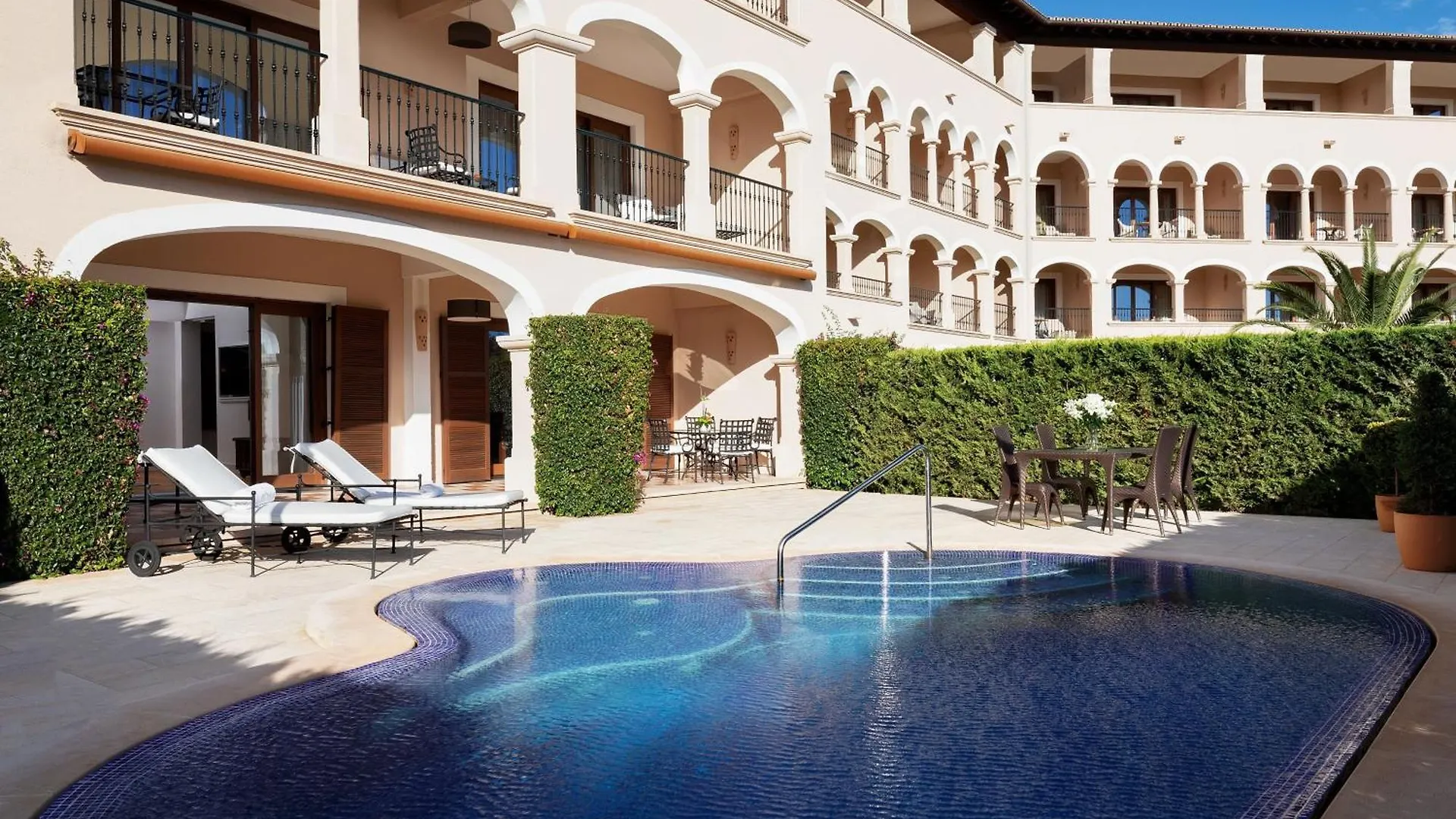 The St. Regis Mardavall Mallorca Resort Palmanova