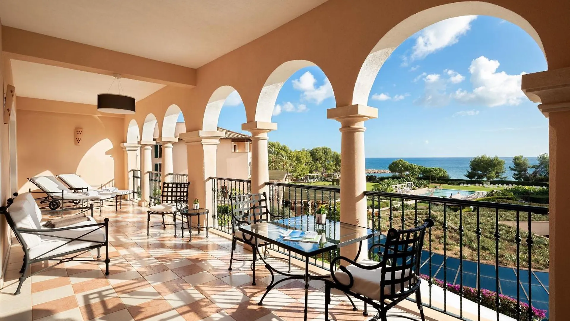 The St. Regis Mardavall Mallorca Resort Palmanova