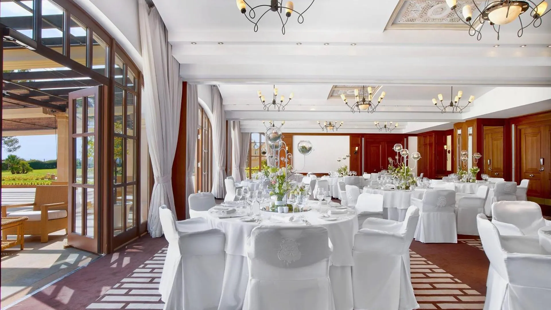 The St. Regis Mardavall Mallorca Resort Palmanova