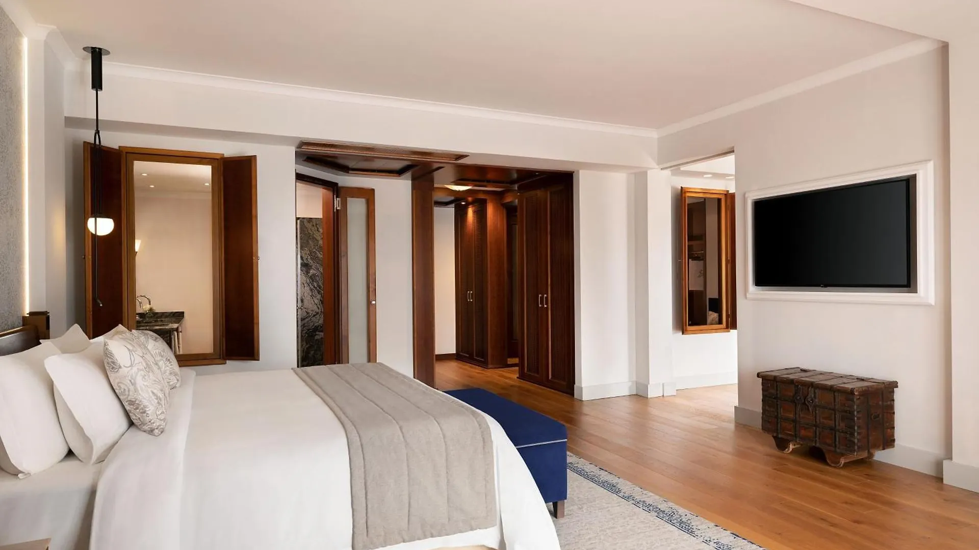 The St. Regis Mardavall Mallorca Resort Palma Nova