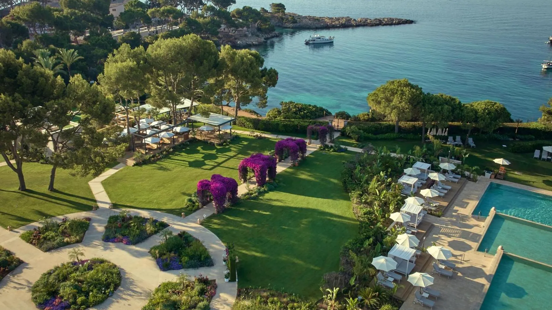 The St. Regis Mardavall Mallorca Resort Palma Nova  5*, Palma Nova (Mallorca)