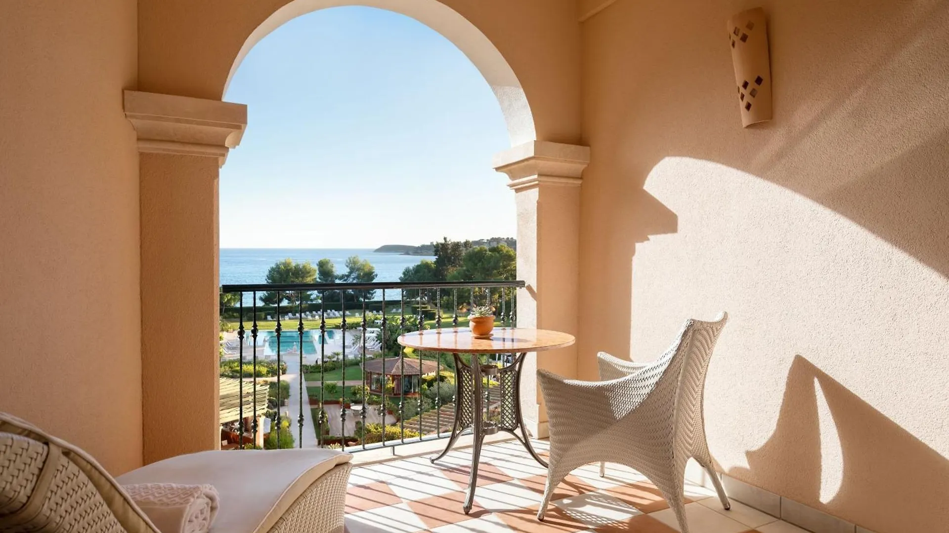 The St. Regis Mardavall Mallorca Resort Palma Nova