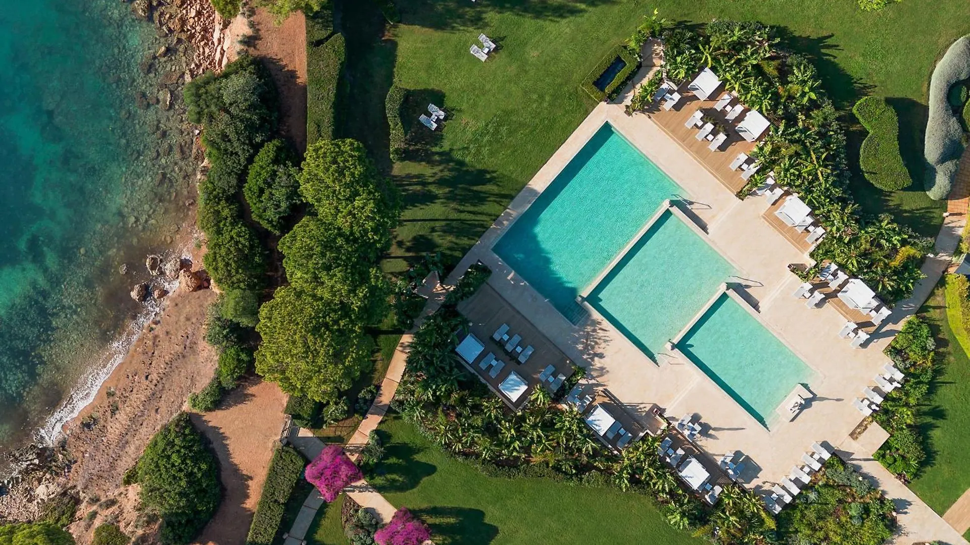 The St. Regis Mardavall Mallorca Resort Palma Nova  Hiszpania